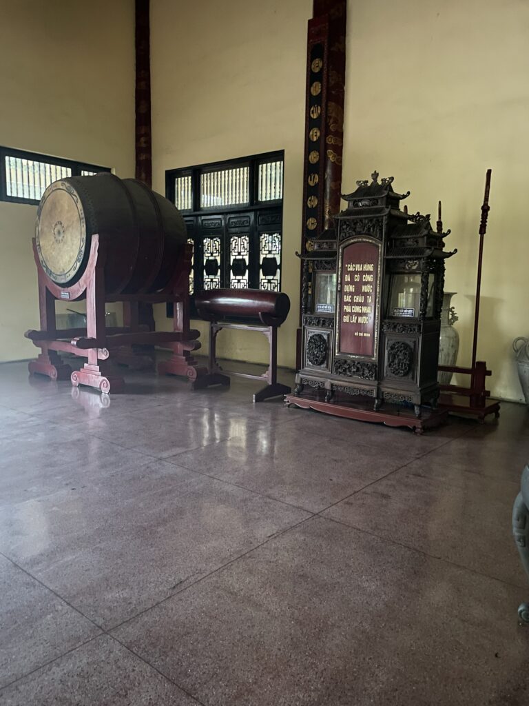 ve sinh van mieu