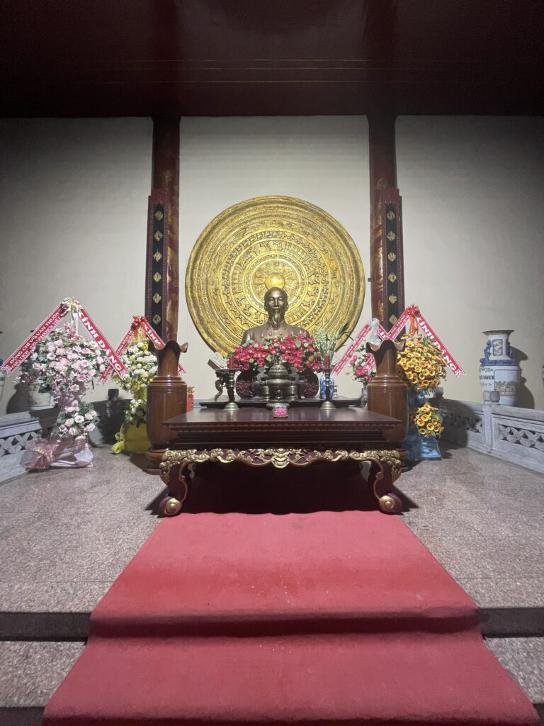 ve sinh van mieu