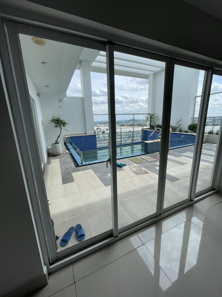 ve sinh penthouse